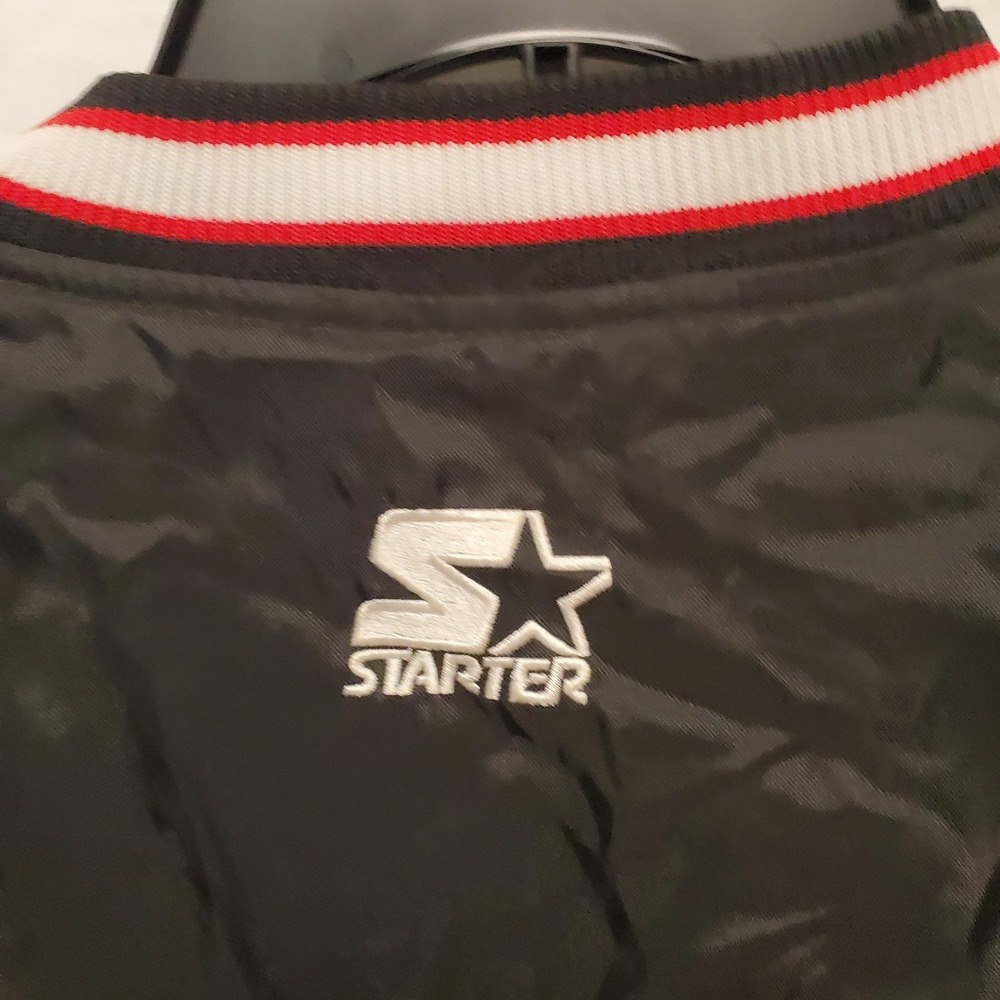 Vintage Starter Nebraska Cornhuskers L Pullover Jacket Black 90s NCAA Patch Logo - Picture 10 of 11